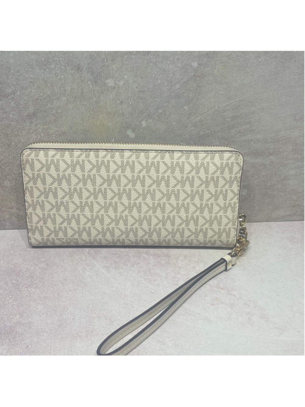 Michael Kors Parker Large Continental Zip Around Wallet/Wristlet Light Cream - Picture 4 of 10